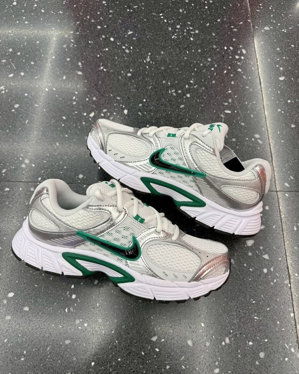 Nike V5 Rnr Silver Vast Grey Green