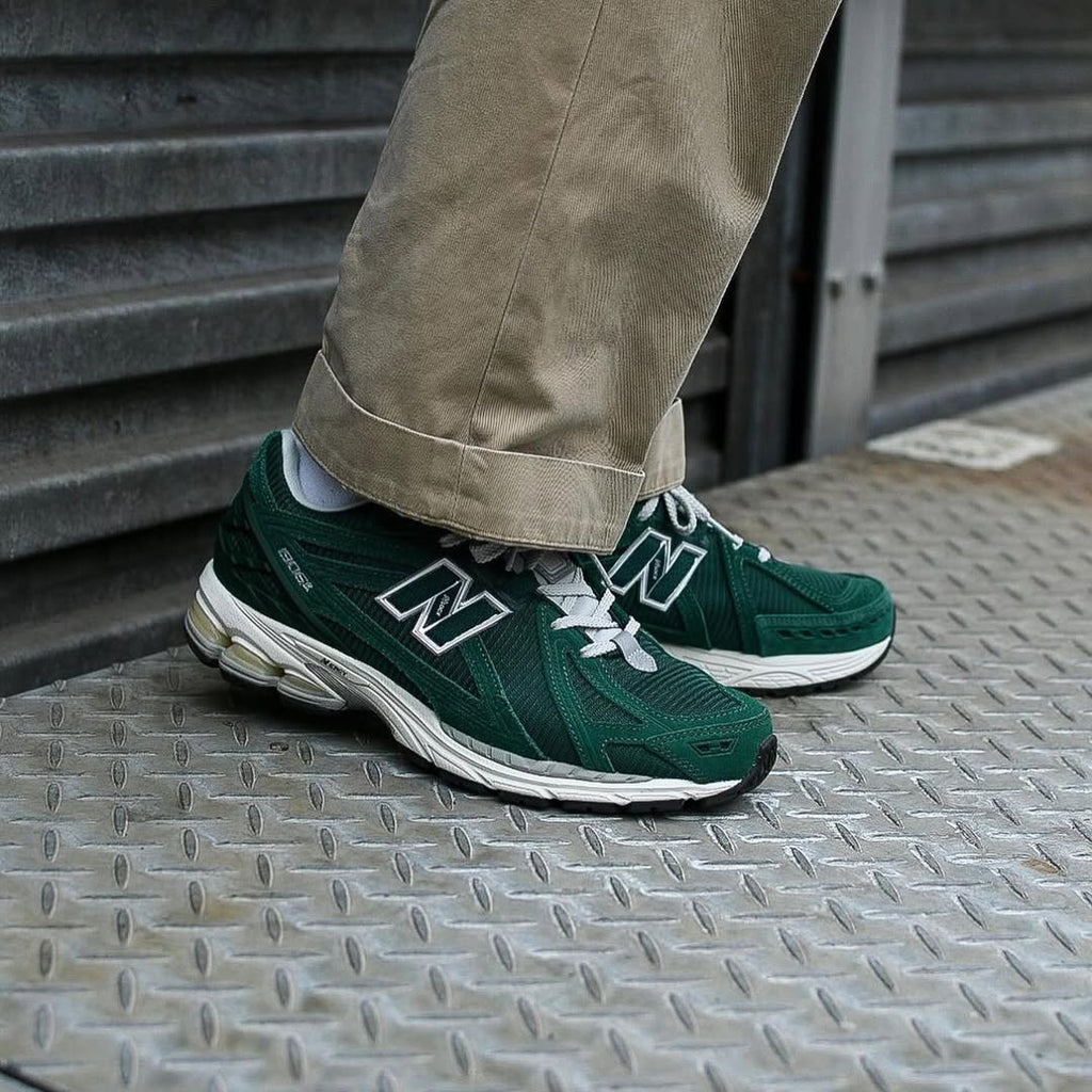 New Balance 1906r NightWatch Green